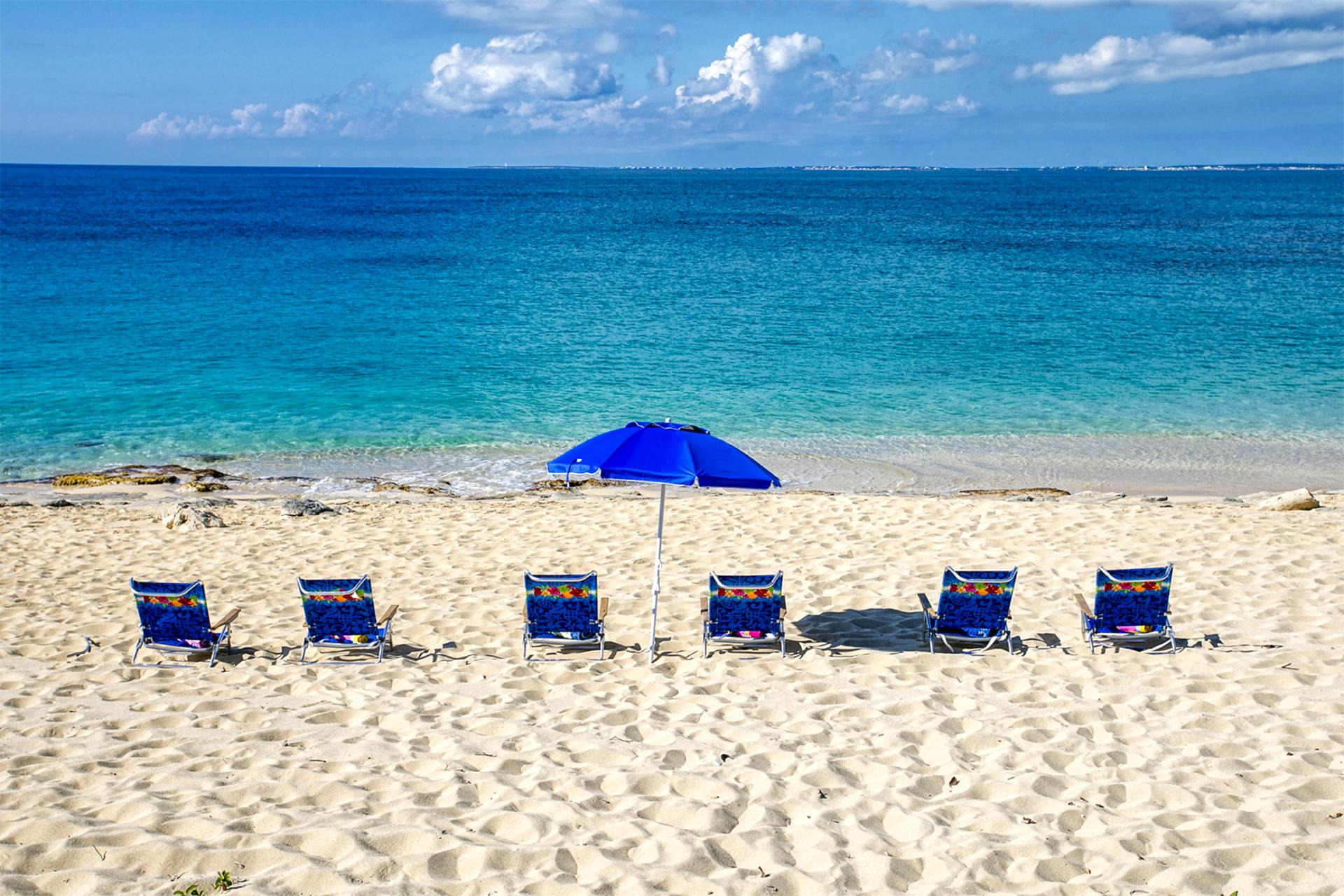 1 - Joie de Vivre - Beach Chairs
